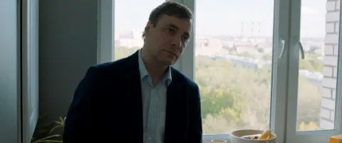 Блондинка — кадр 3