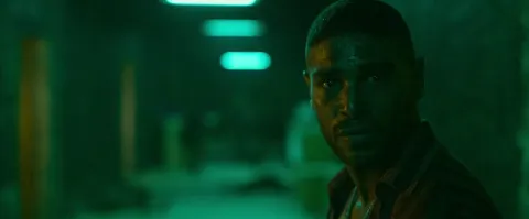 Чужак — кадр 11