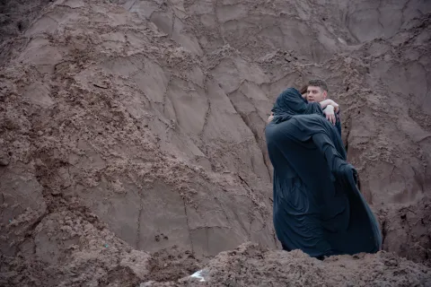 Ночной режим. Фильм — кадр 10