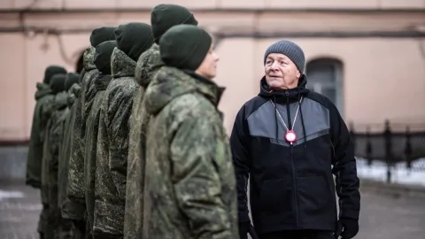 Отставник. Защита Дедова — кадр 9