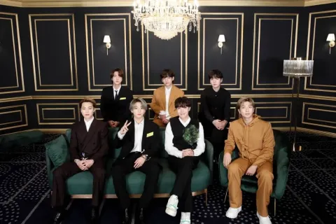 Памятки BTS: За пределами звезды — кадр 6