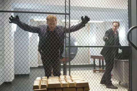 Медальон — кадр 6