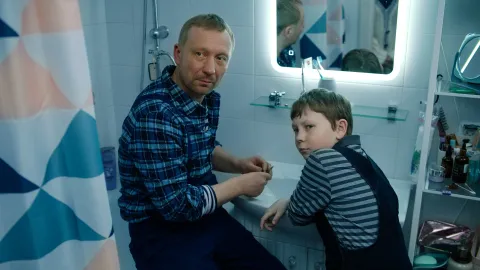 Мужчина и женщина — кадр 8