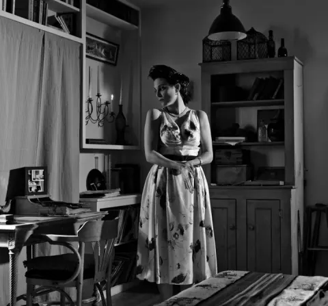 Дерево Джошуа, 1951 год: Портрет Джеймса Дина — кадр 12