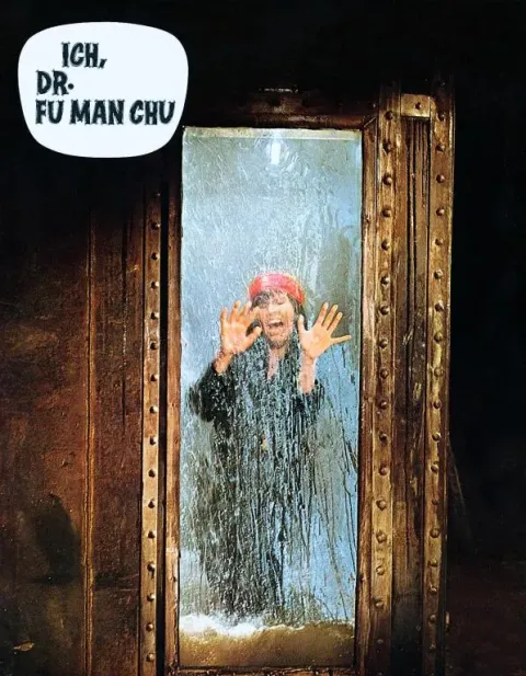 Лицо Фу Манчу — кадр 1