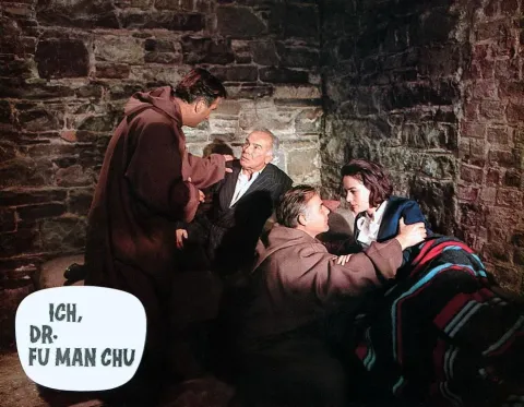 Лицо Фу Манчу — кадр 12