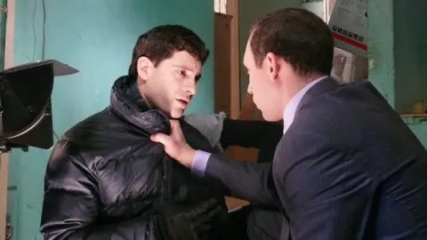 Часы любви — кадр 2