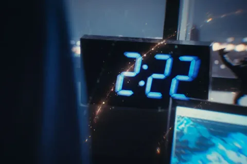 2:22 — кадр 4