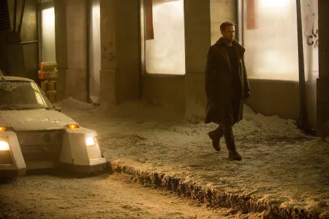 Бегущий по лезвию 2049 — кадр 2