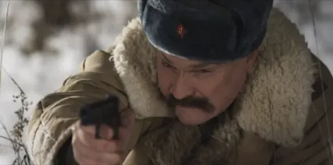 Тот, кто прошел сквозь огонь — кадр 10