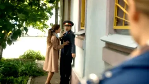 Обратная сторона Луны — кадр 5