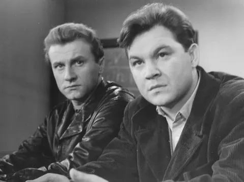 В погоне за славой — кадр 1