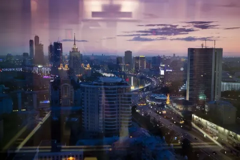 Поцелуй Путина — кадр 1