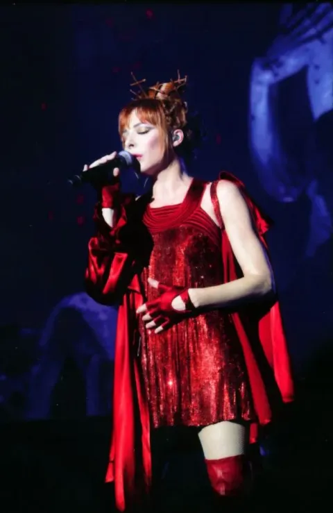 Mylène Farmer: Stade de France — кадр 6