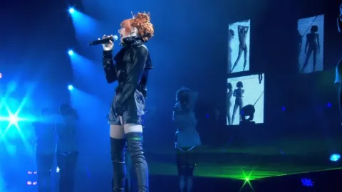 Mylène Farmer: Stade de France — кадр 12