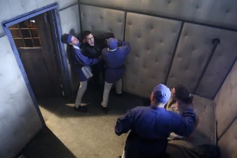 Однажды в стране чудес — кадр 3