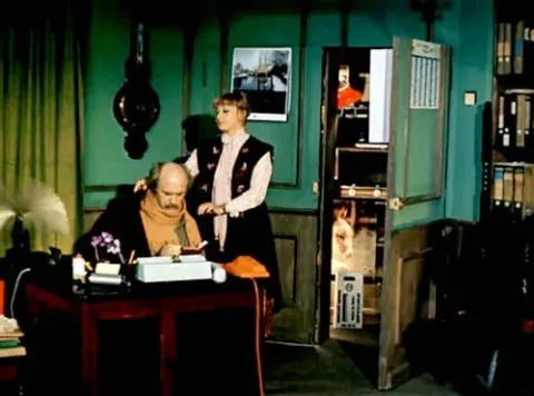 Ищите женщину — кадр 3