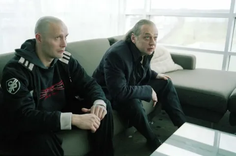 Дилер 2 — кадр 2