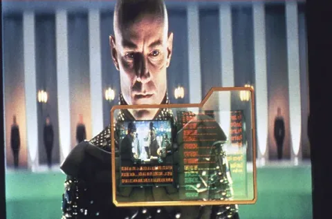 Газонокосильщик 2: За пределами киберпространства — кадр 1