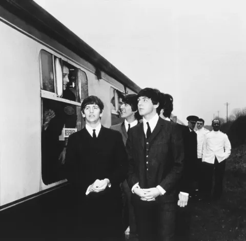 The Beatles: Вечер трудного дня — кадр 3