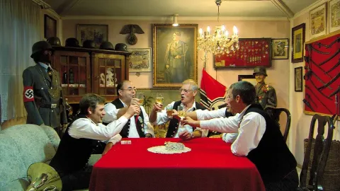 В подвале — кадр 3