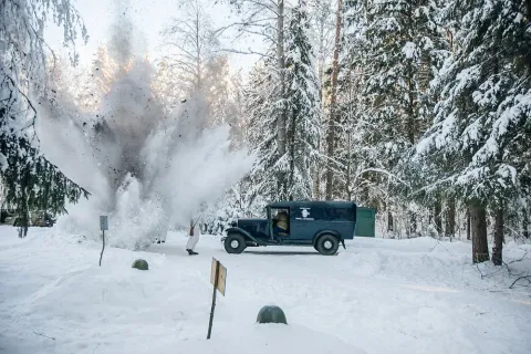 Снег и пепел — кадр 4