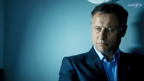 Код 100 — кадр 10