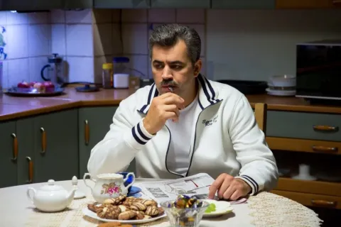 Снег растает в сентябре — кадр 1