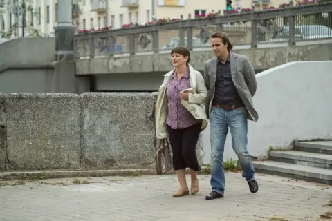 Снег растает в сентябре — кадр 6
