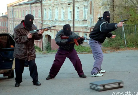 Жмурки — кадр 6