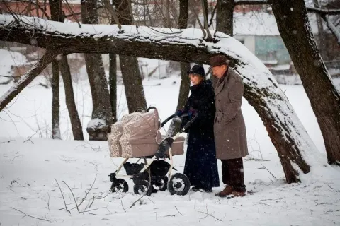 Слабая женщина — кадр 1