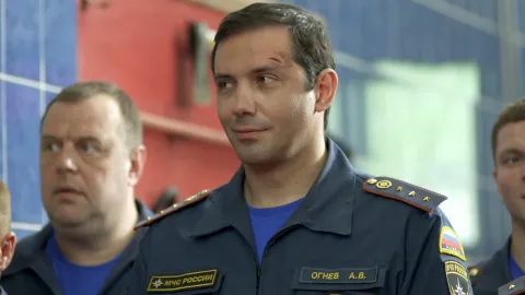 Между двух огней — кадр 2