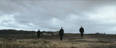 Рестарт — кадр 1
