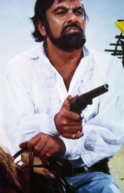 Этот жаркий день в огне — кадр 6