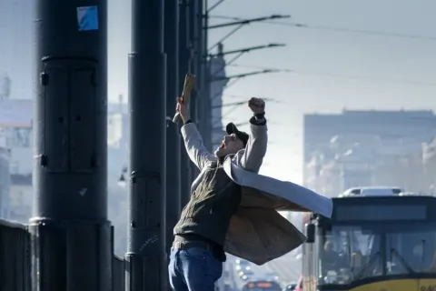 Жить, не умирать — кадр 8