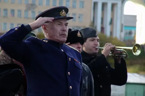 Первый после Бога — кадр 2