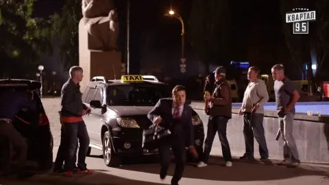 Слуга народа — кадр 4
