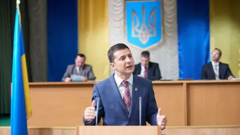 Слуга народа — кадр 9