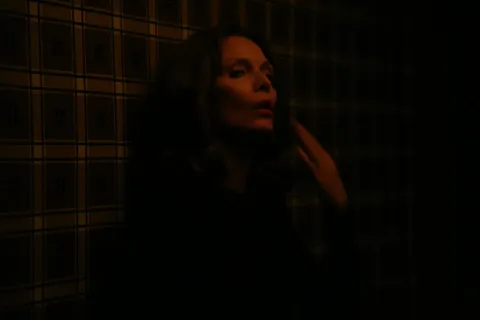 Где Кайра? — кадр 1