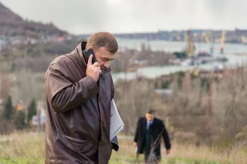 Один против всех — кадр 1