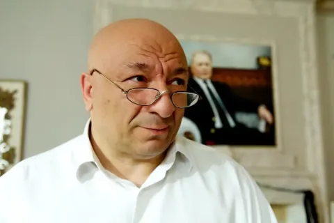 Мавр сделал своё дело — кадр 10