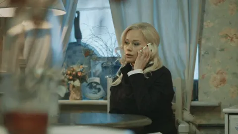 Шелест — кадр 10